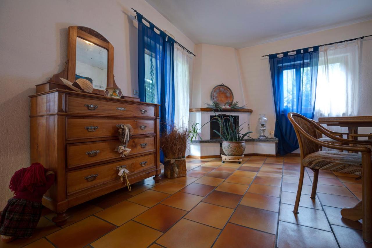 Hotel Petit Foyer Pollein Extérieur photo