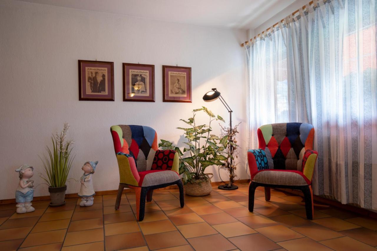 Hotel Petit Foyer Pollein Extérieur photo