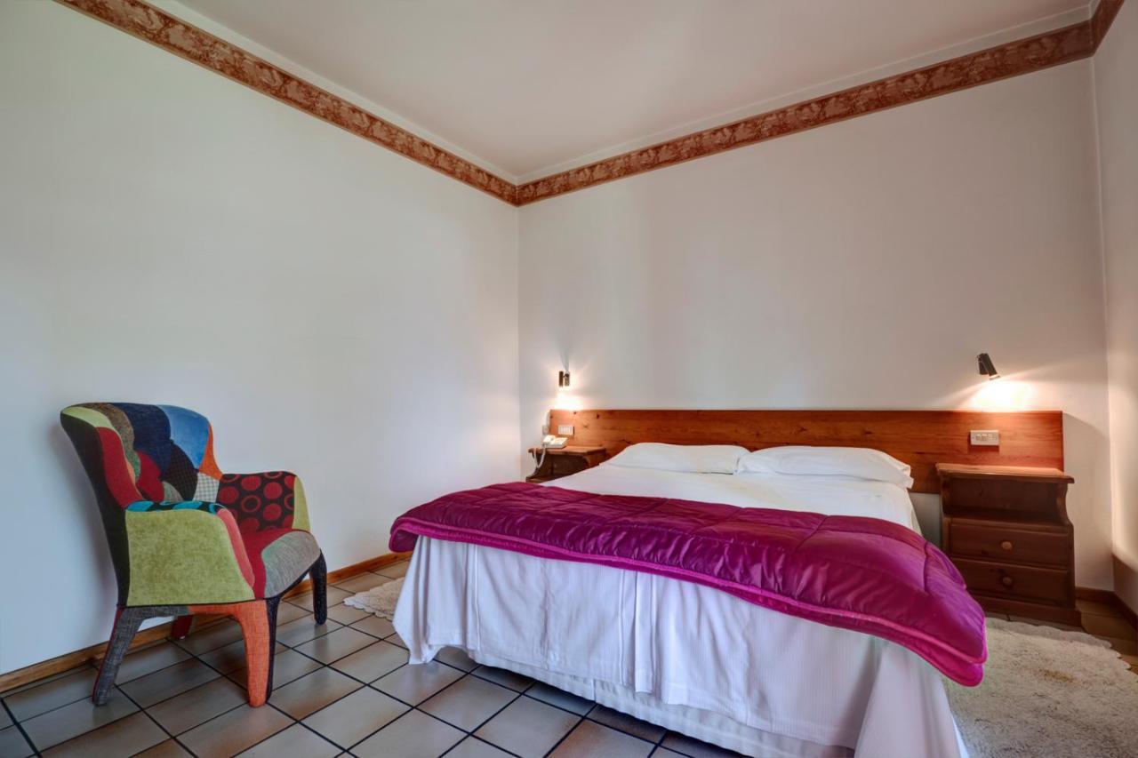 Hotel Petit Foyer Pollein Extérieur photo