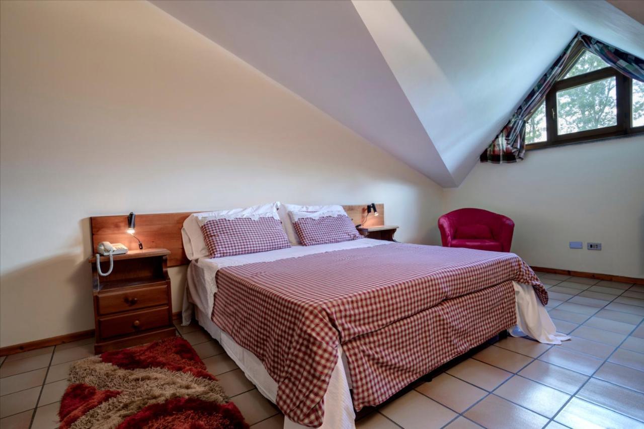 Hotel Petit Foyer Pollein Extérieur photo