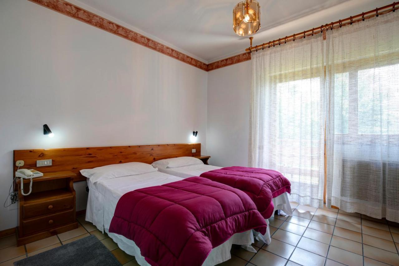 Hotel Petit Foyer Pollein Extérieur photo